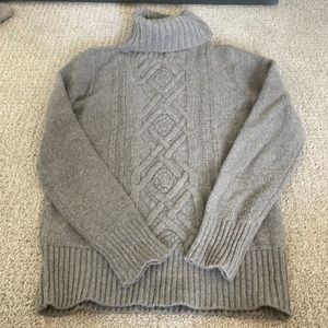 Grey turtleneck